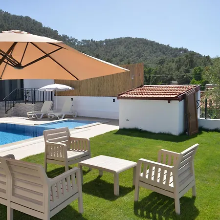 빌라 Hyvillas Miray 무글라